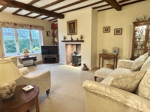 Lounge- click for photo gallery